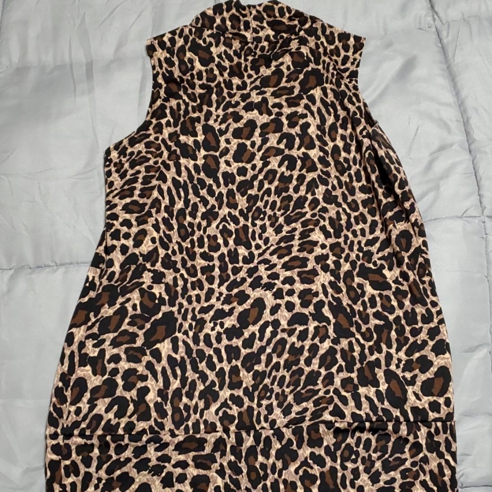 High neck top - Picture 2 of 4